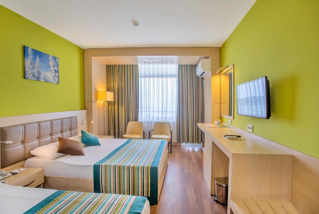 Mira Meridia Beach Resort Hotel 欧库卡拉 外观 照片