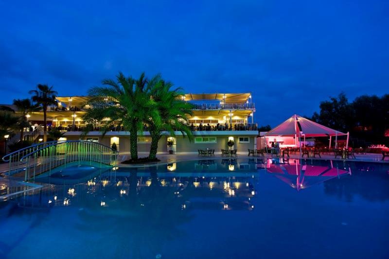 Mira Meridia Beach Resort Hotel 欧库卡拉 外观 照片